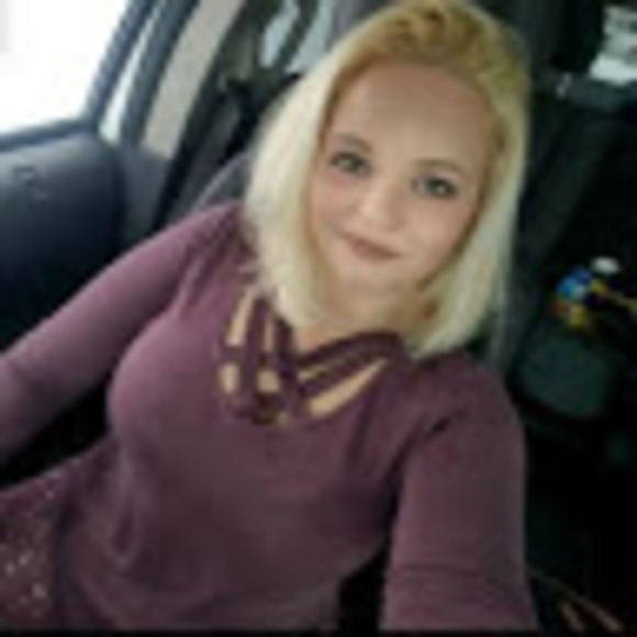 Meet your Posher, Brittany - Picture 1 of 1